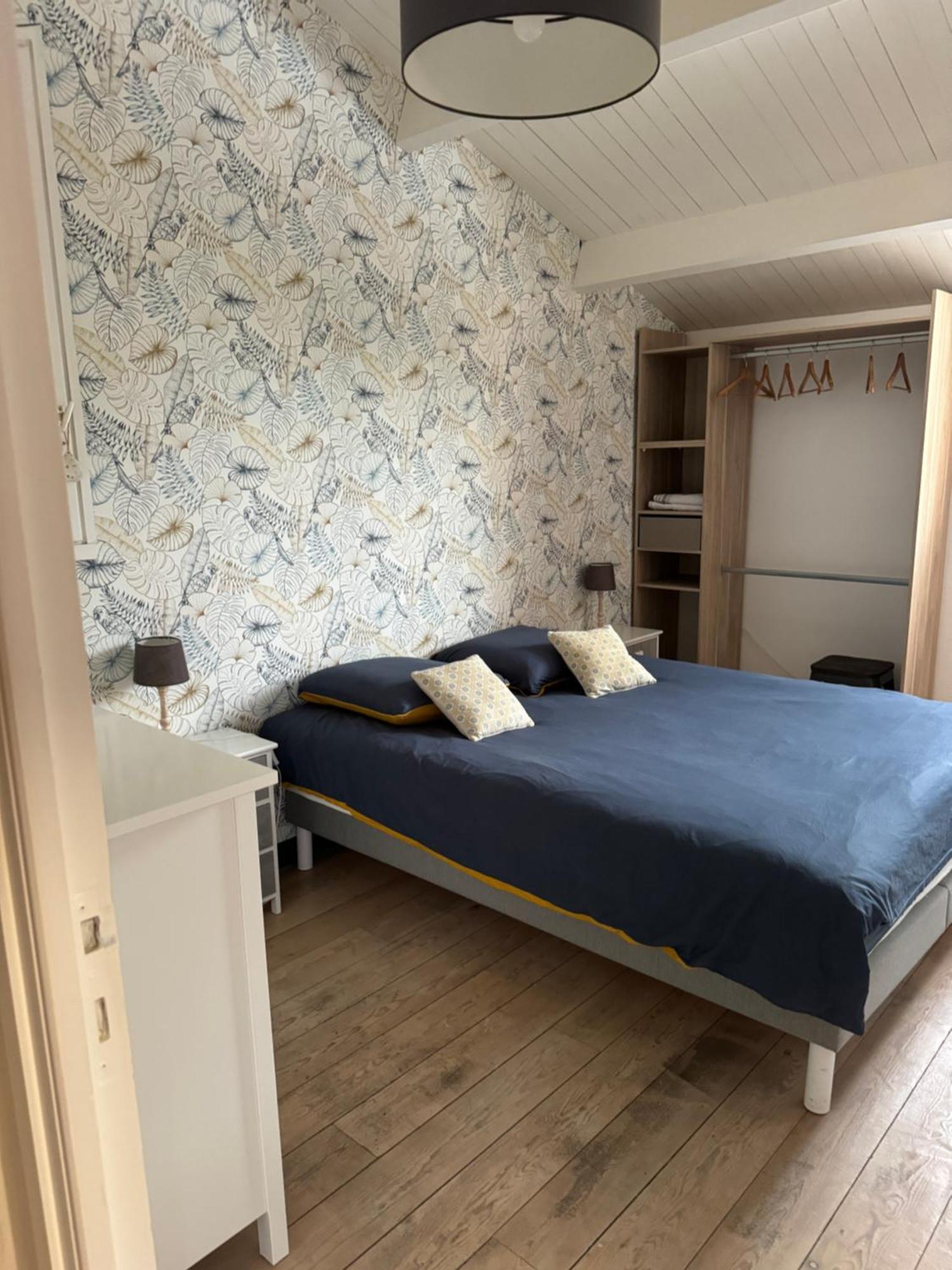 Chambres D'Hotes Des Tours A La Rochelle ラ・ロシェル エクステリア 写真