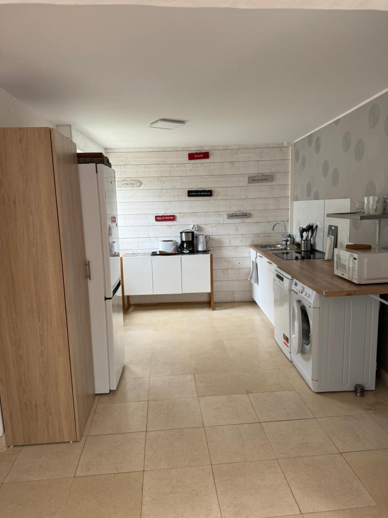 Chambres D'Hotes Des Tours A La Rochelle ラ・ロシェル エクステリア 写真