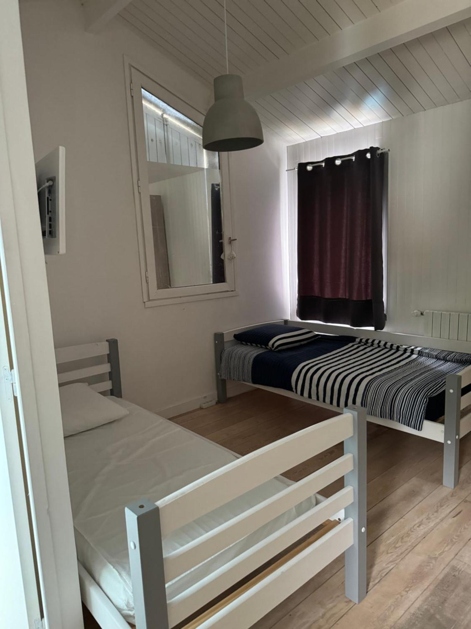 Chambres D'Hotes Des Tours A La Rochelle ラ・ロシェル エクステリア 写真