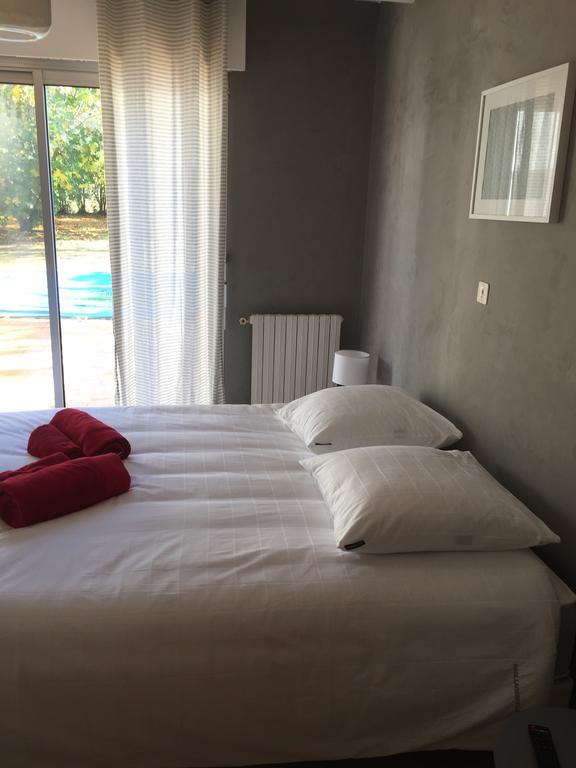 Chambres D'Hotes Des Tours A La Rochelle ラ・ロシェル エクステリア 写真